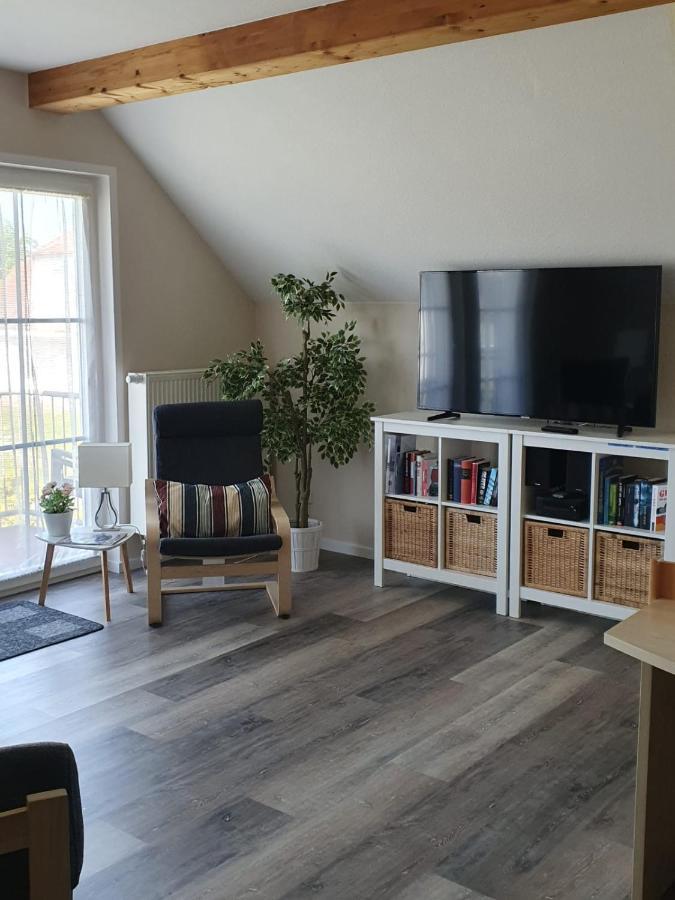 Ferienapartment Wiese & Meer Auf Ruegen Neddesitz Dış mekan fotoğraf